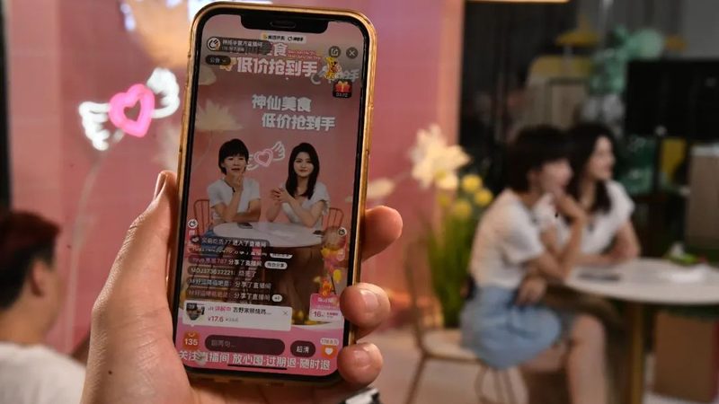 上海育儿嫂分白班和住家